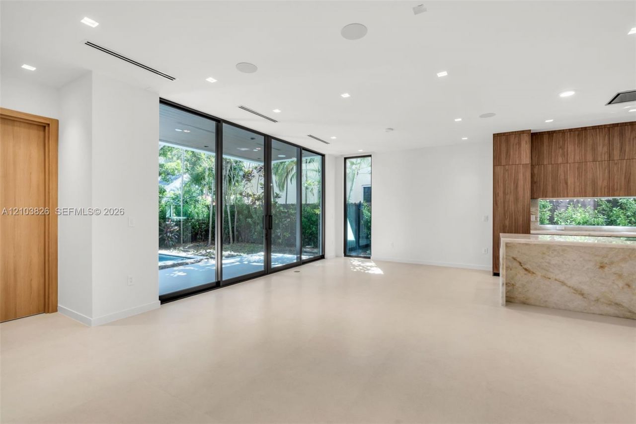 3171 Matilda St, Unit 3173, Coconut Grove, FL 33133 Photo