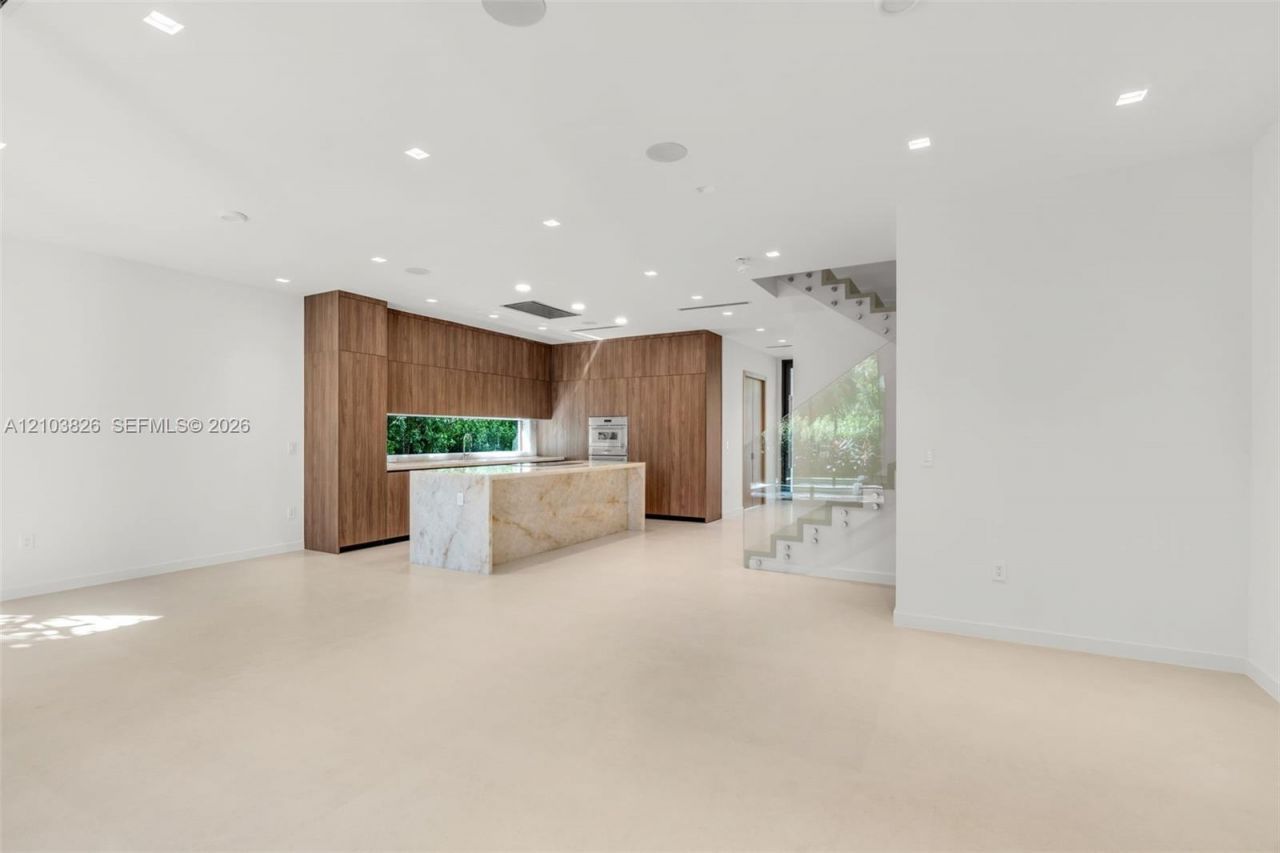 3171 Matilda St, Unit 3173, Coconut Grove, FL 33133 Photo