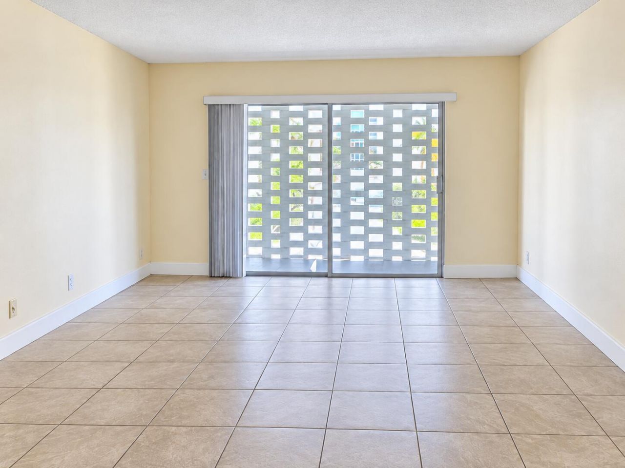 1500 Crescent Circle, Unit B210, Lake Park, FL 33403 Photo