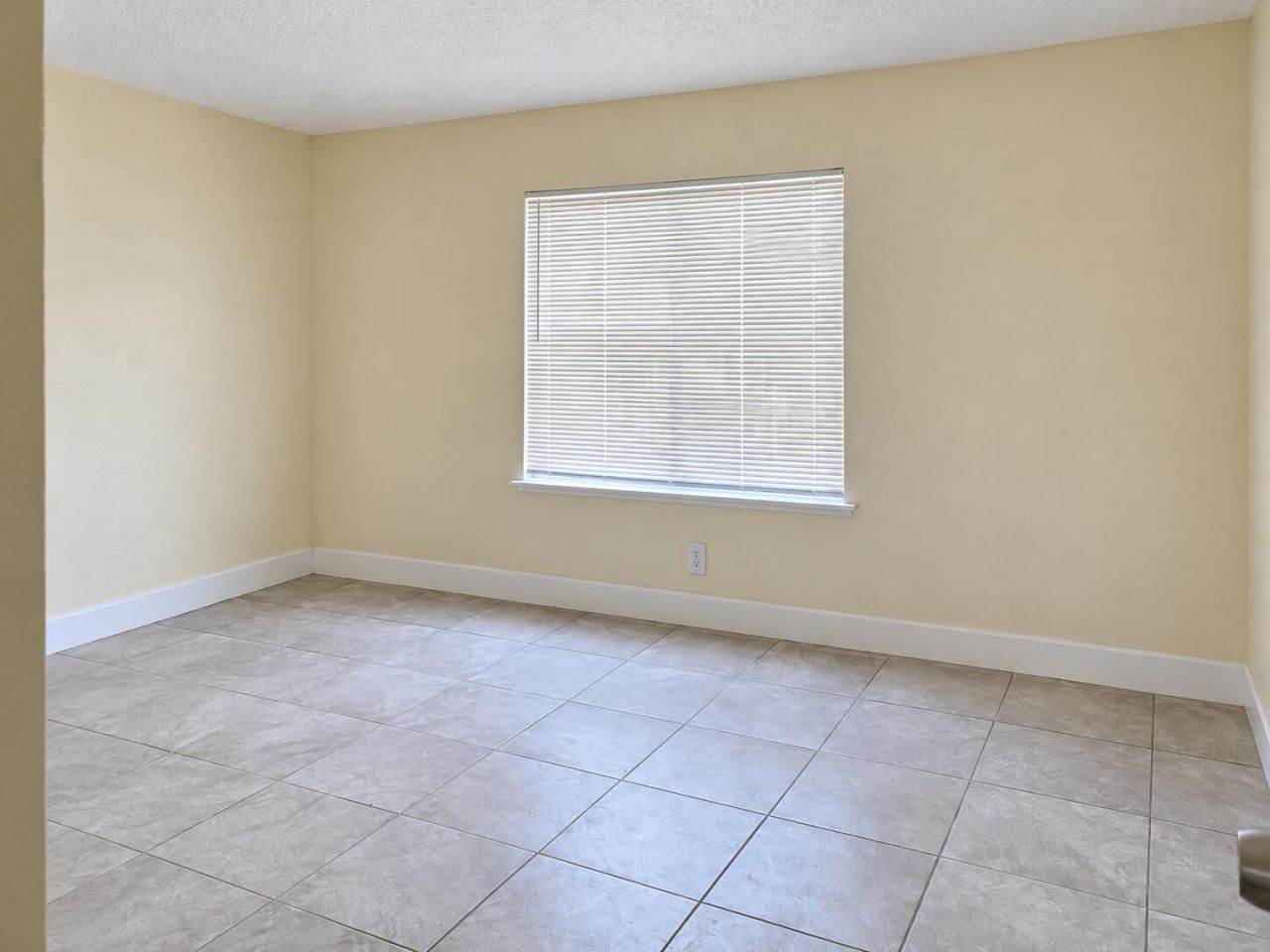 1500 Crescent Circle, Unit B210, Lake Park, FL 33403 Photo