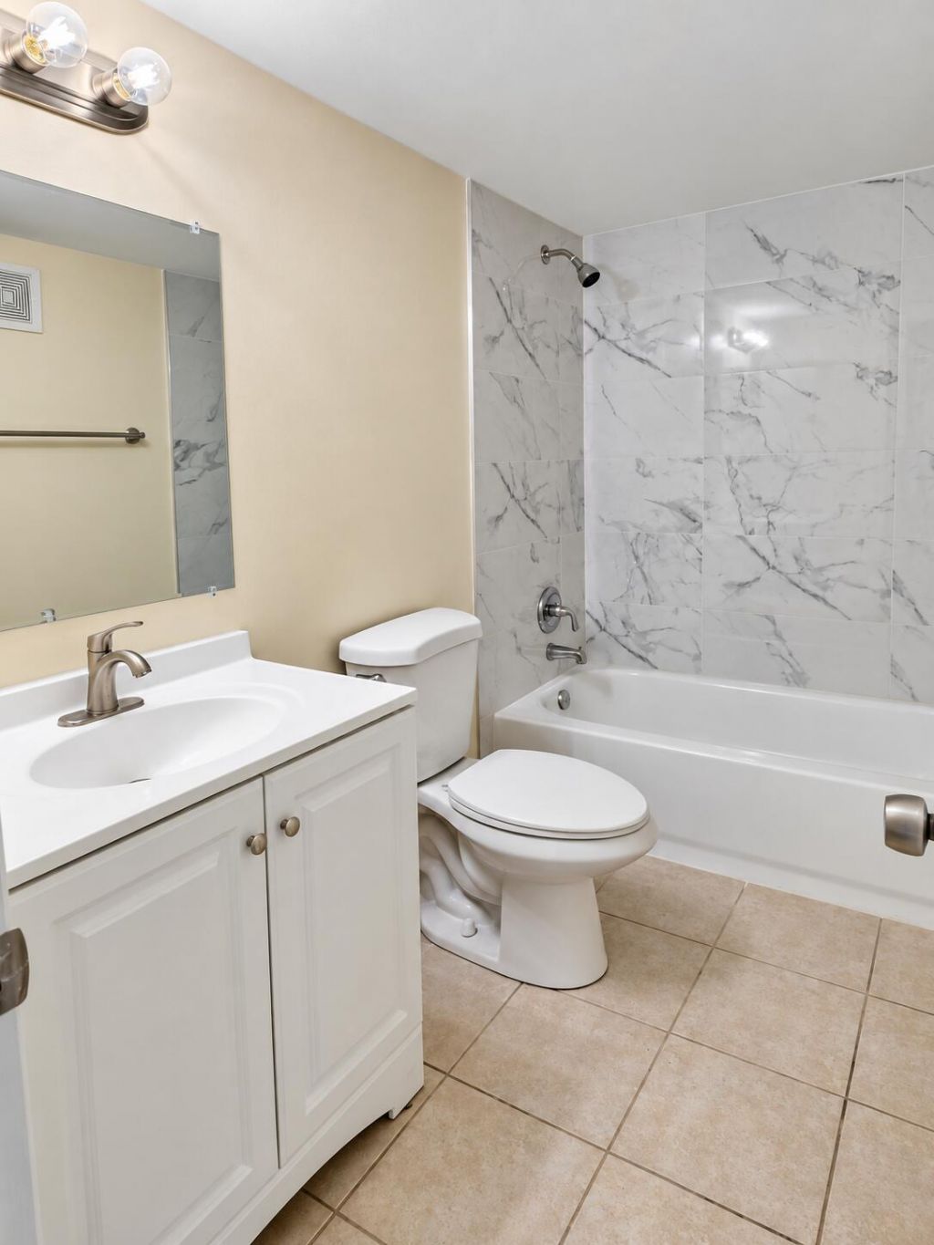 1500 Crescent Circle, Unit B210, Lake Park, FL 33403 Photo