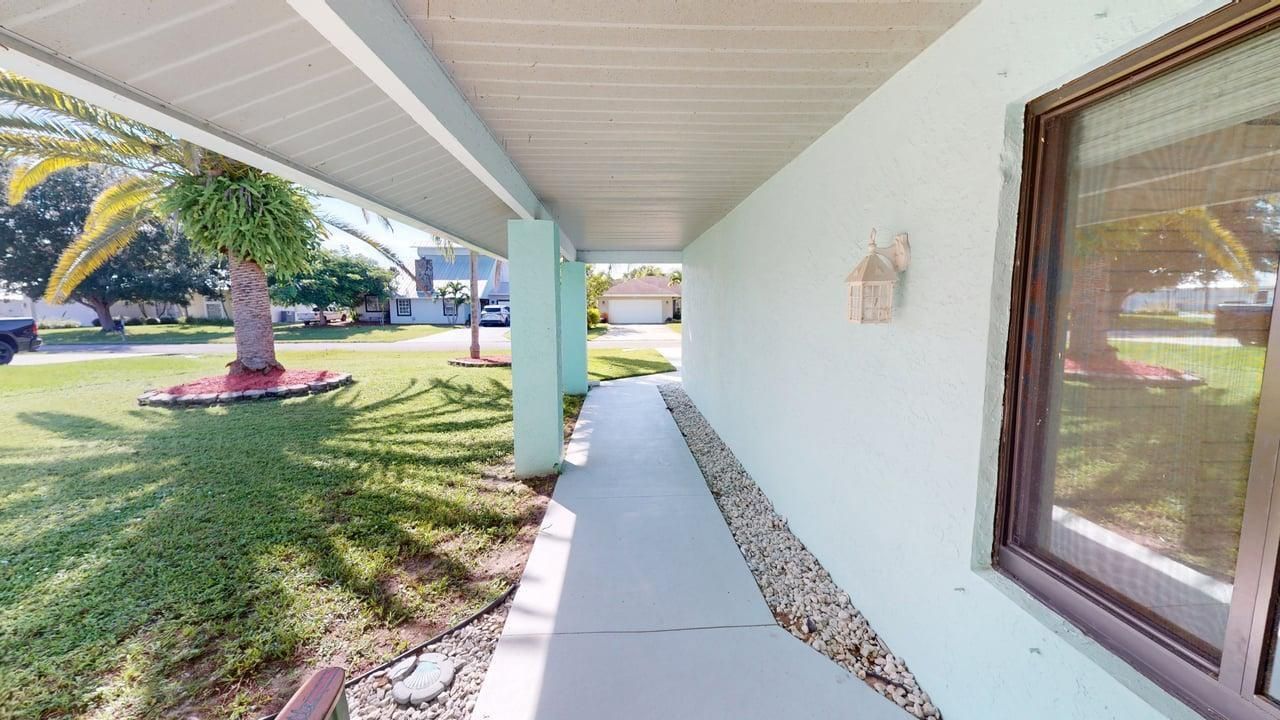 2537 SE Victory Avenue, Port Saint Lucie, FL 34952 Photo
