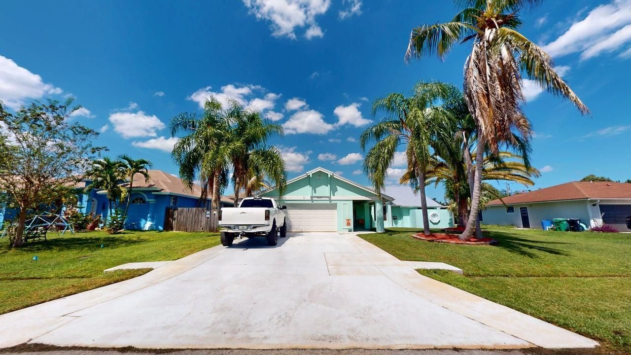 2537 SE Victory Avenue, Port Saint Lucie, FL 34952 Photo