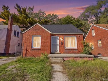 19711 Shields Street, Detroit, Mi 48234