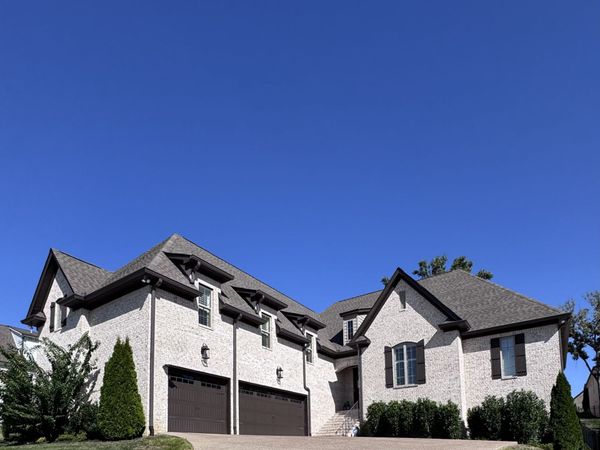 395 Arrow Ct, Hendersonville, TN 37075