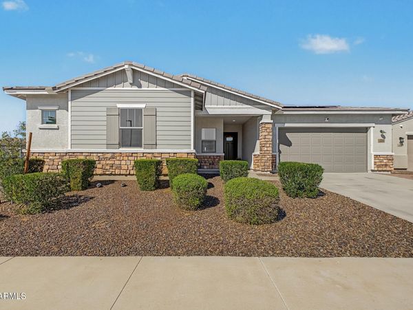 18418 W MEDLOCK Drive, Litchfield Park, AZ 85340