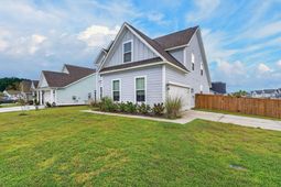 449 Eagleview Drive photo 4