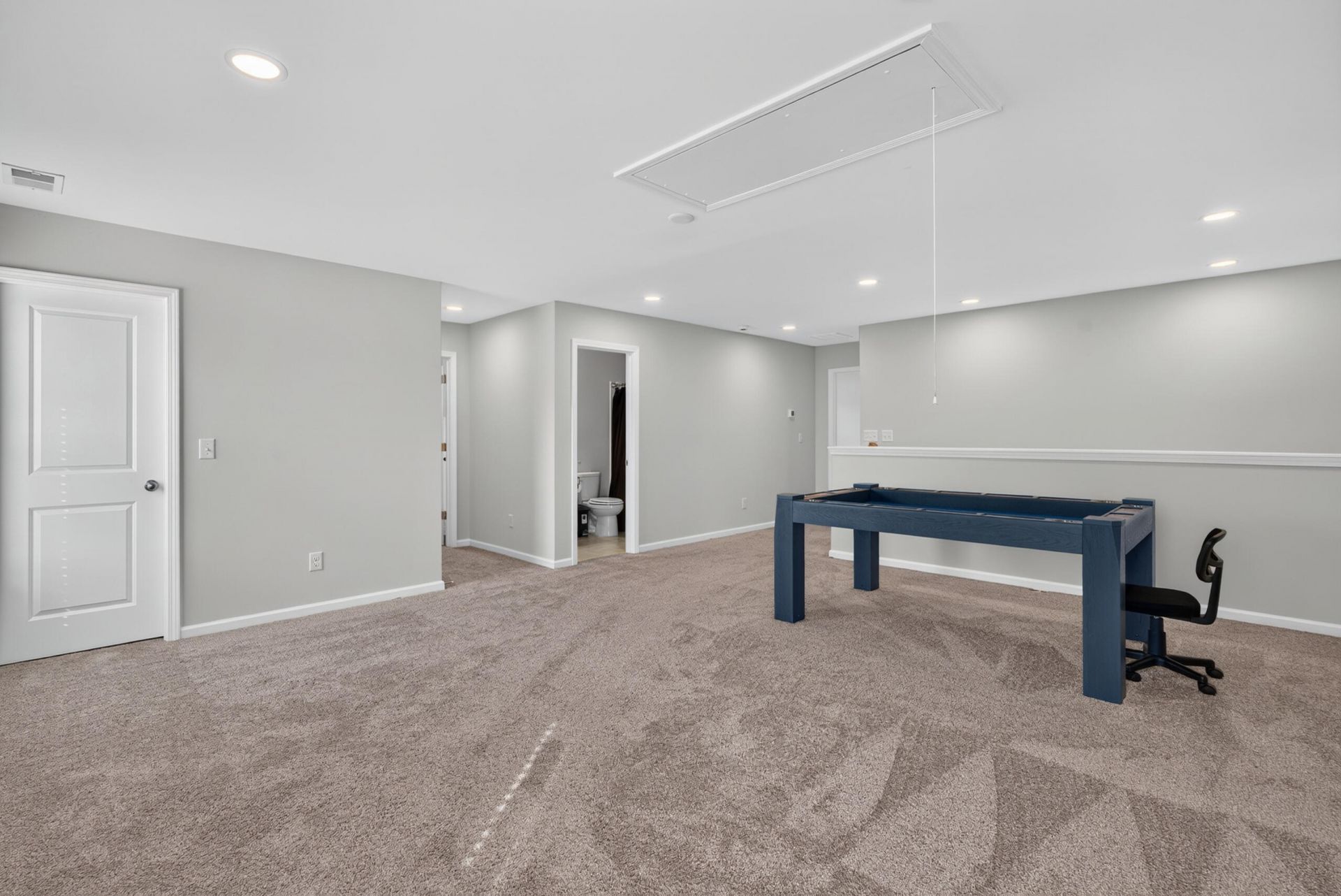 449 Eagleview Drive Photo 45