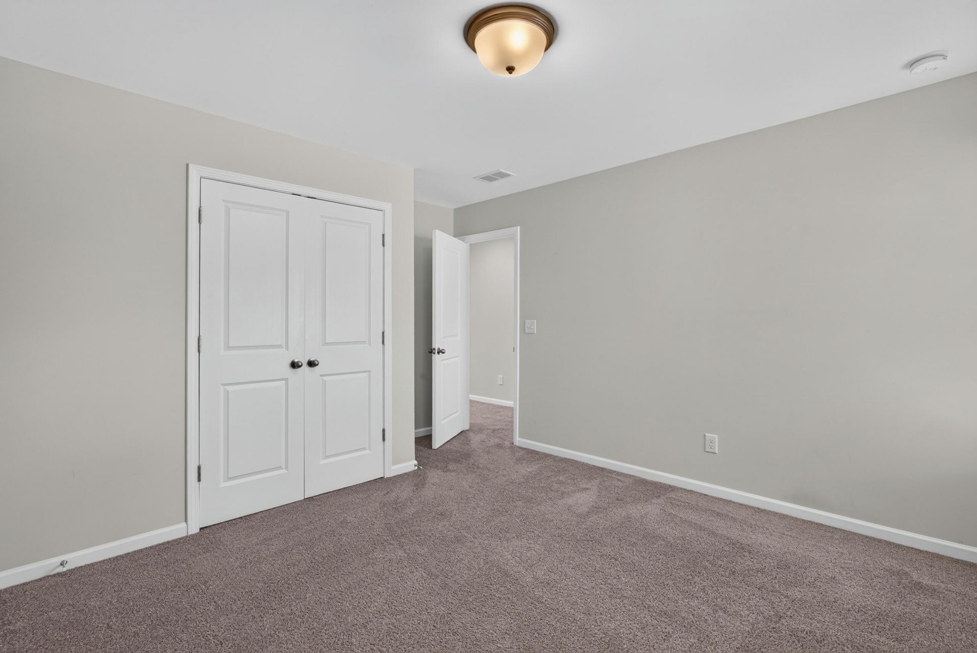 449 Eagleview Drive Photo 52