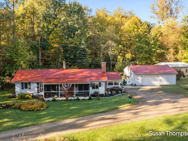 8621 Beachler Road NE, Greenville, MI 48838