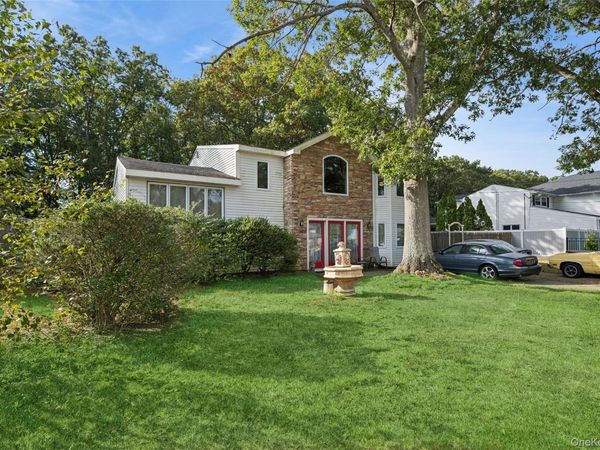 10 Elk Lane , South Setauket, NY 11720