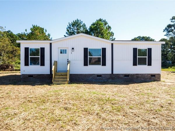 20 Style Drive, Parkton, NC 28371