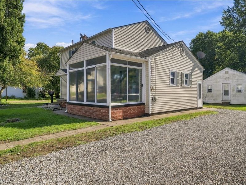 311 South Street NW, Navarre, OH 44662 Photo 3