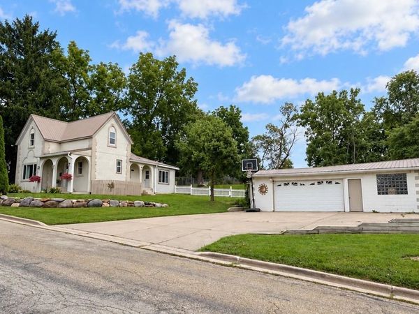 115 Garden Lane, Dodgeville, WI 53533