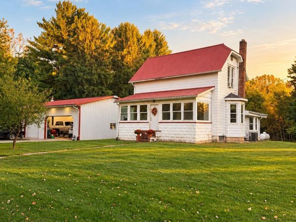 746 Chestnut Street, Liberty Center, OH 43532
