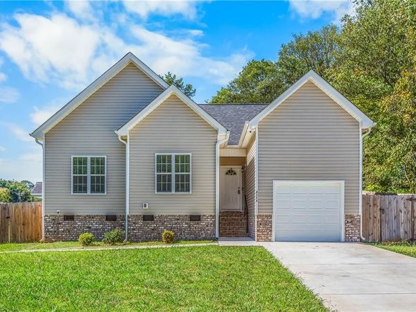 4058 S Main Street , Winston-Salem, NC 27127