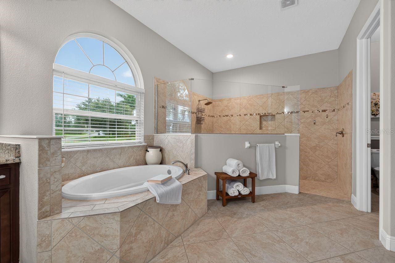 17115 4th Avenue E, Bradenton, FL 34212 Photo