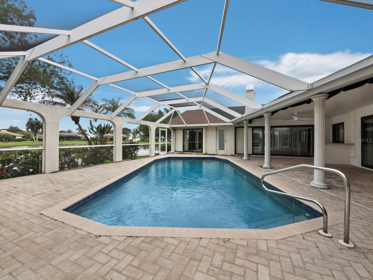 6945 Country Lakes Circle , Sarasota, FL 34243 Photo