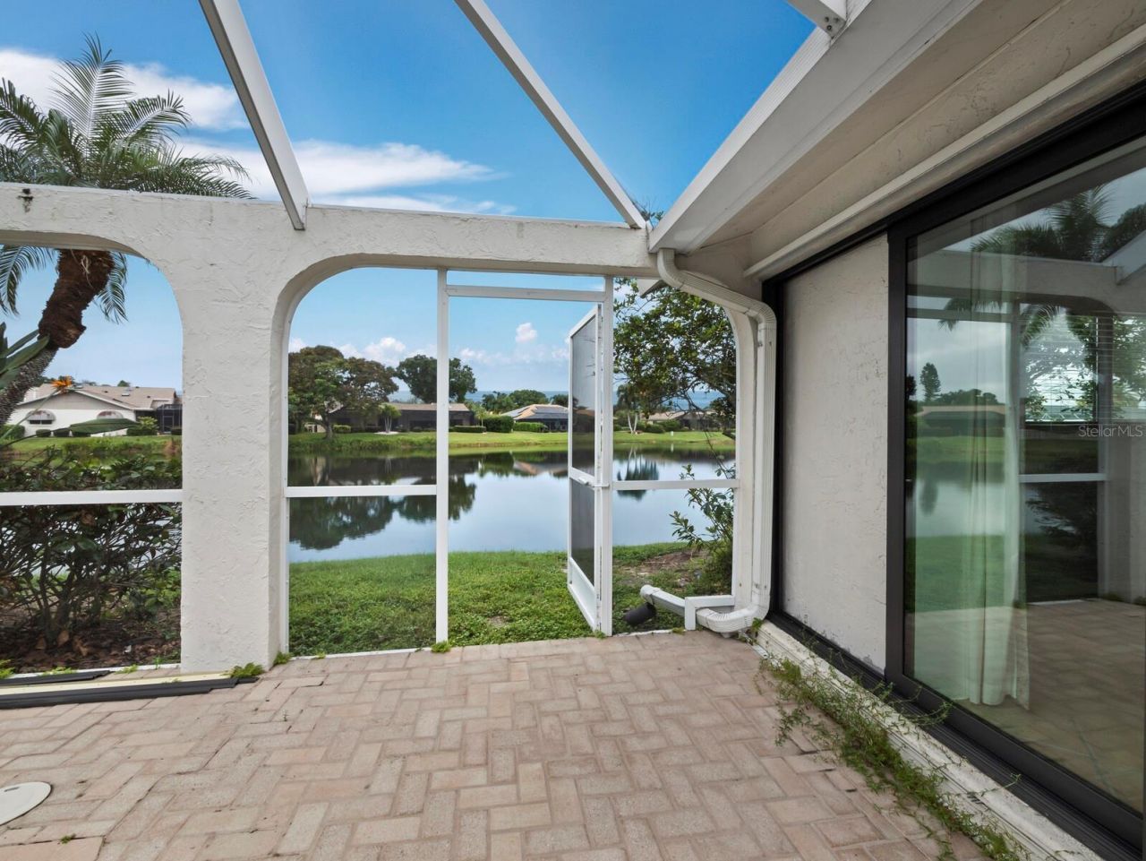 6945 Country Lakes Circle , Sarasota, FL 34243 Photo