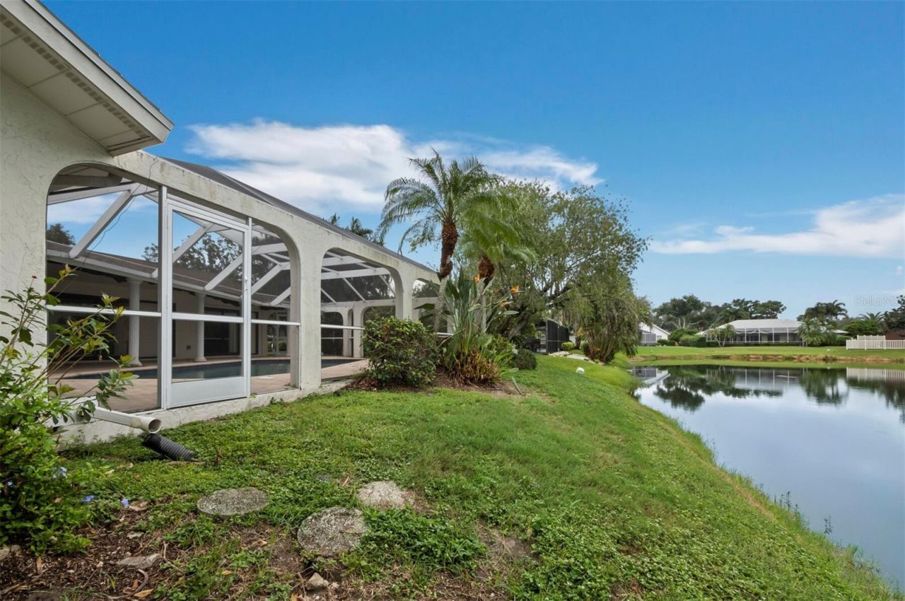 6945 Country Lakes Circle , Sarasota, FL 34243 Photo