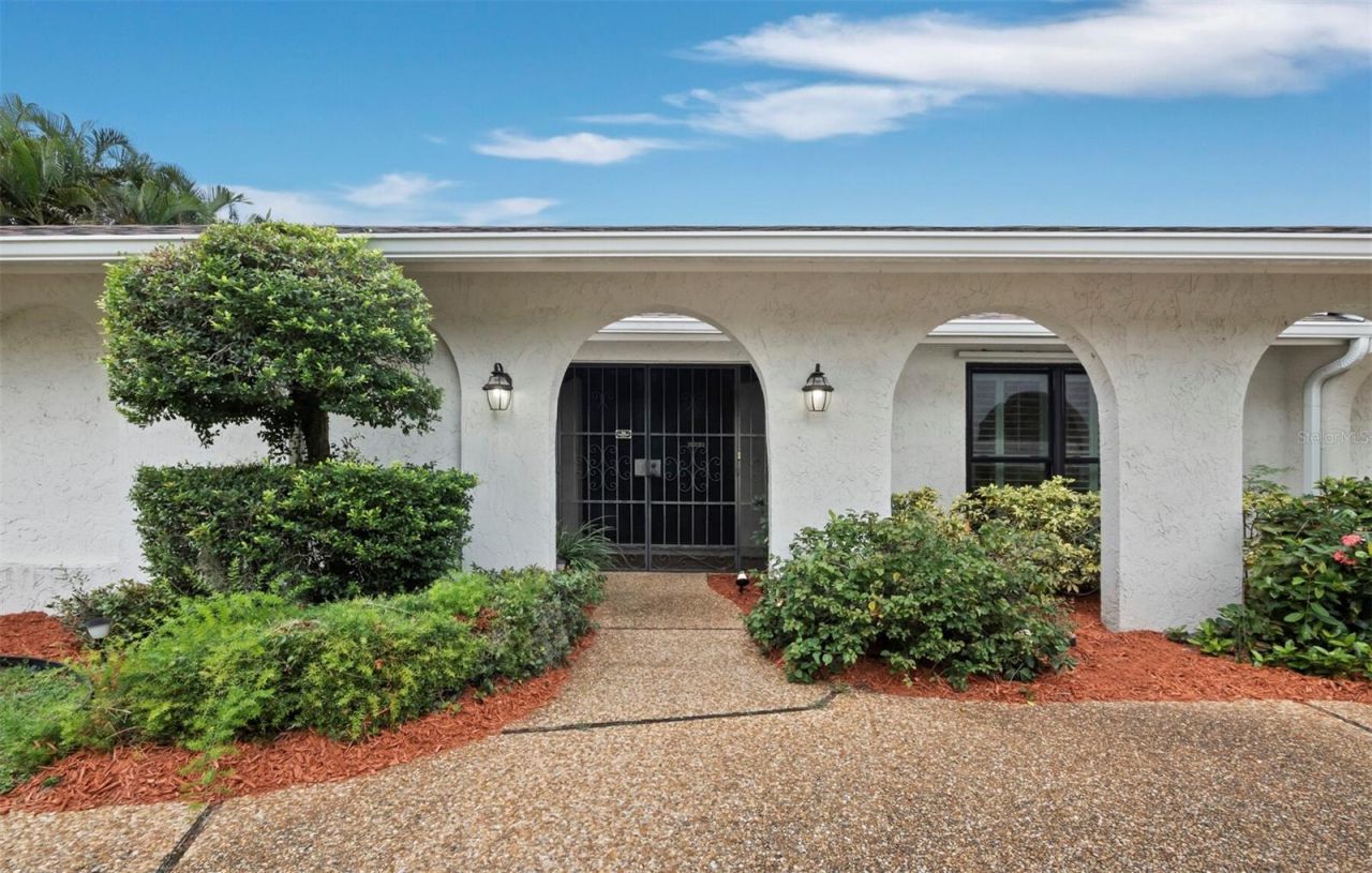 6945 Country Lakes Circle , Sarasota, FL 34243 Photo