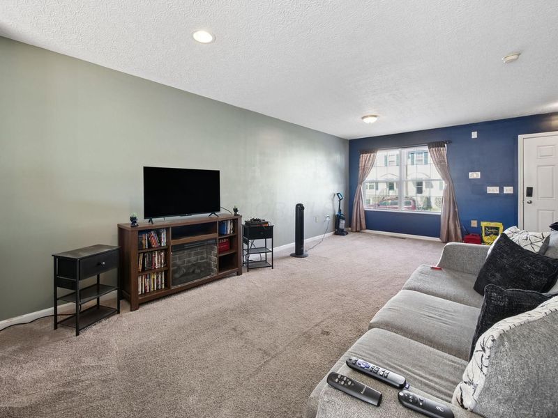 6465 Nottinghill Trail Drive, Canal Winchester, OH 43110 Photo 5