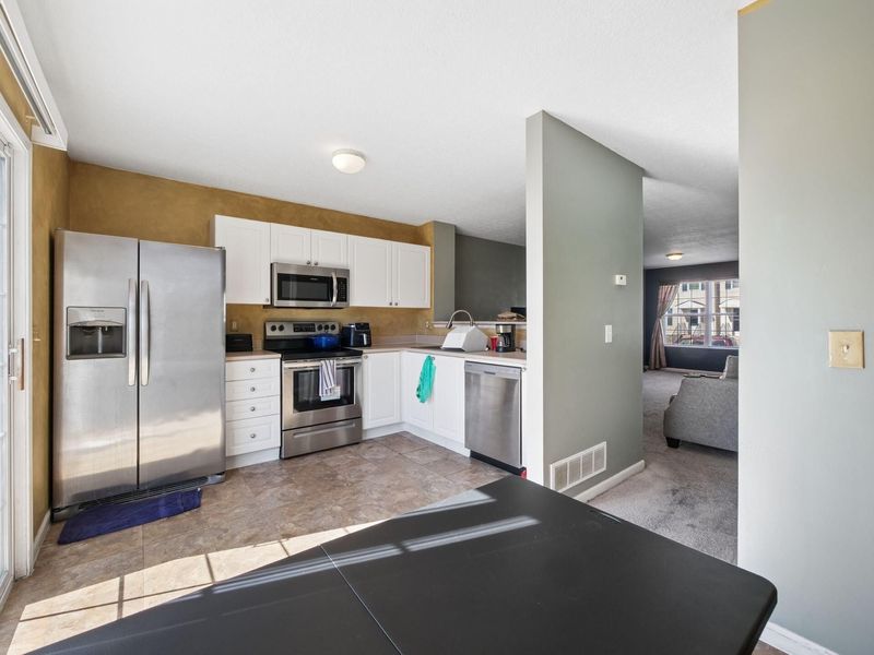 6465 Nottinghill Trail Drive, Canal Winchester, OH 43110 Photo 7