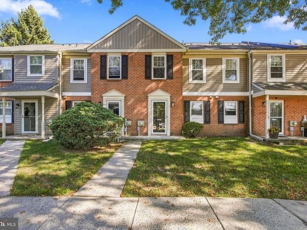 34 WINSTON COURT , Unit 105 U-34, BLUE BELL, PA 19422