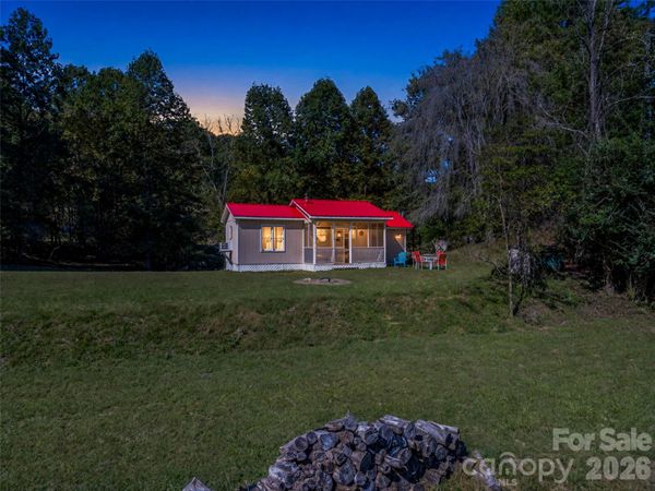 468 Willow Springs Cove , Hendersonville, NC 28739