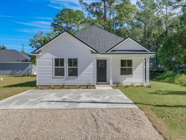 112 Cloer Lane , Crawfordville, FL 32327