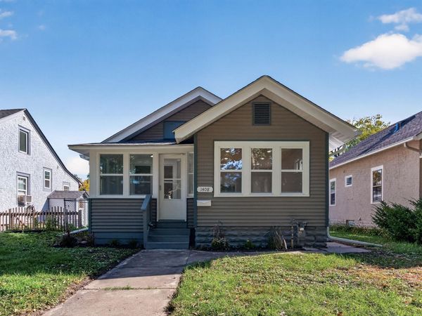 1408 Arona Street, Saint Paul, MN 55108