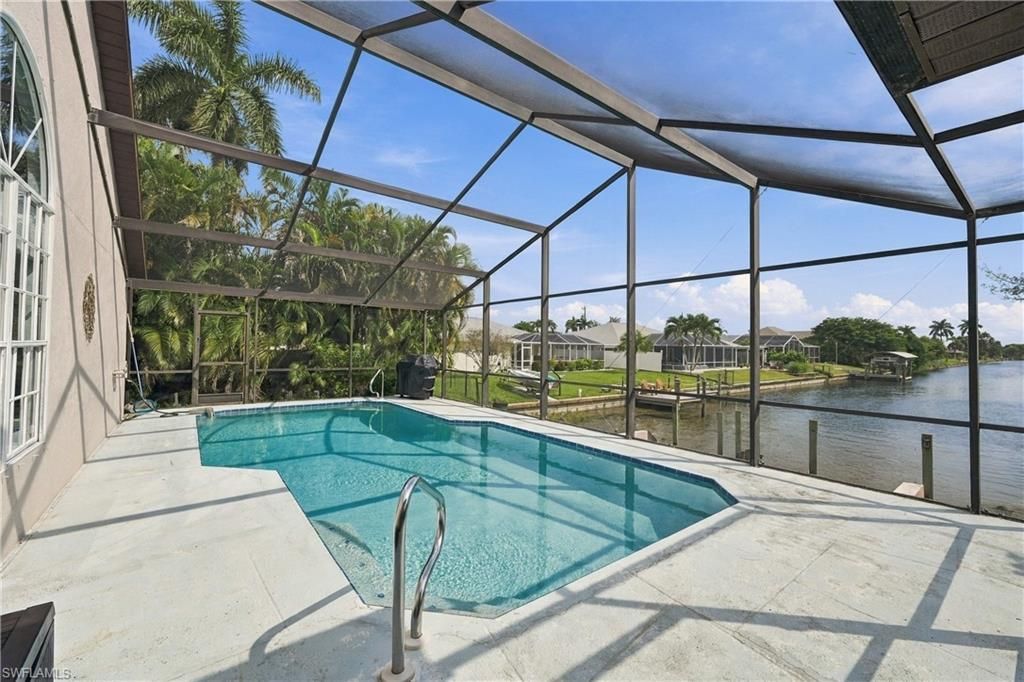 434 SE 21st Ter, Cape Coral, FL 33990 Photo