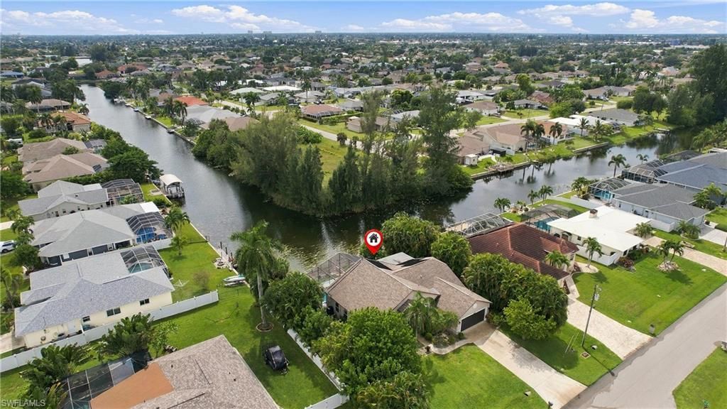 434 SE 21st Ter, Cape Coral, FL 33990 Photo