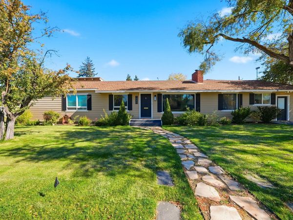 1040 SW 15th Street, Redmond, OR 97756