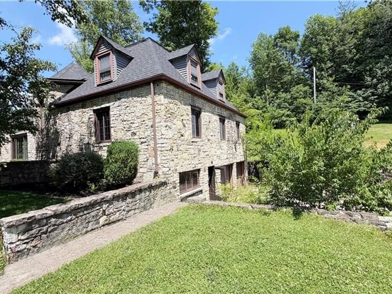 6276 Cedar Springs Road, New Paris, OH 45347 Photo 4