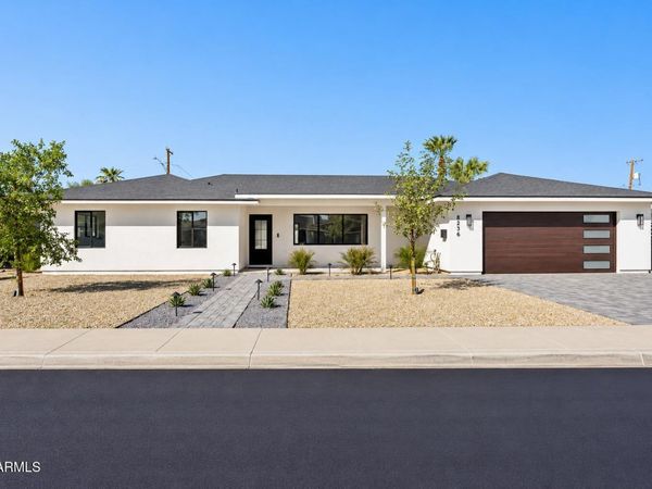 8236 E CAMBRIDGE Avenue, Scottsdale, AZ 85257