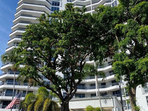 3400 NE 192nd St , Unit 1711, Aventura, FL 33180