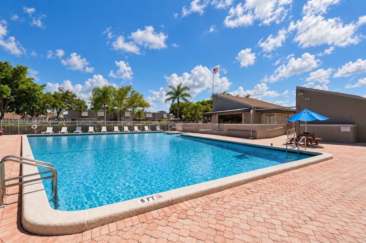 11304 NW 14th Ct, Pembroke Pines, FL 33026 Photo