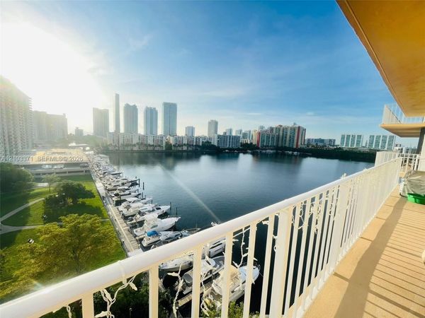 290 174th St, Unit 1118, Sunny Isles Beach, FL 33160