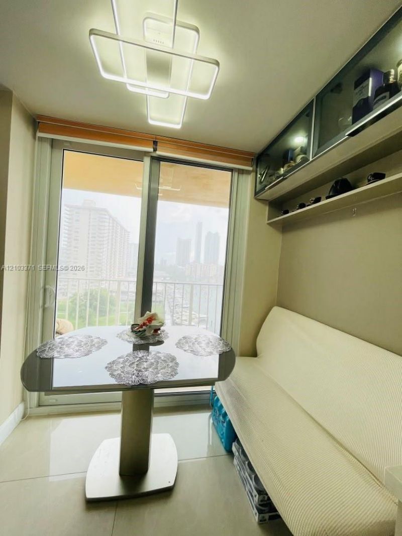 290 174th St, Unit 1118, Sunny Isles Beach, FL 33160 Photo