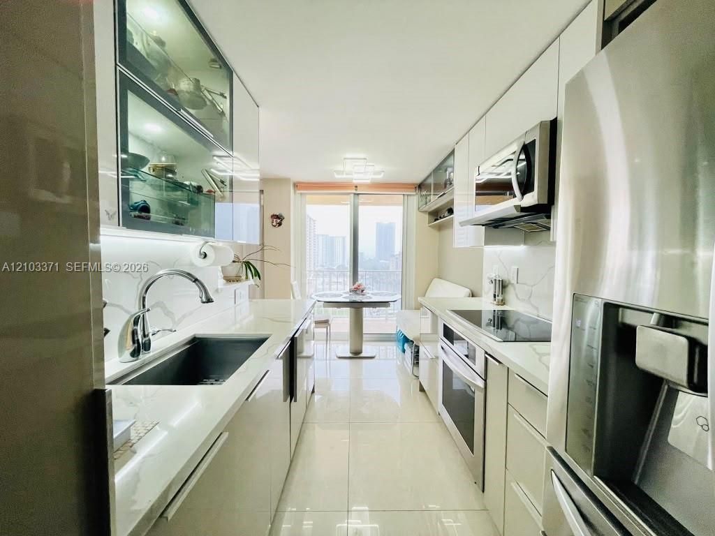 290 174th St, Unit 1118, Sunny Isles Beach, FL 33160 Photo