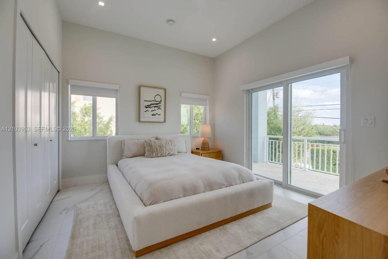 233 Sombrero Beach Rd , Marathon, FL 33050 Photo