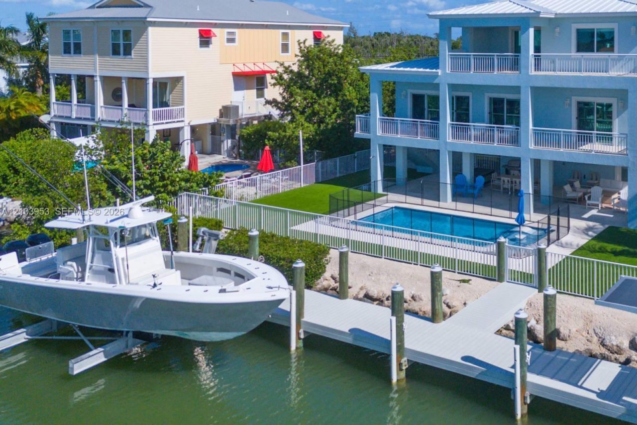 233 Sombrero Beach Rd , Marathon, FL 33050 Photo