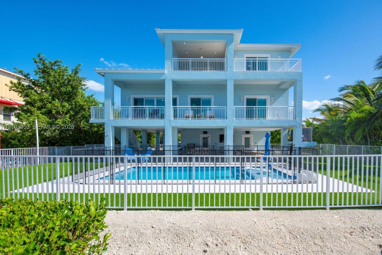 233 Sombrero Beach Rd , Marathon, FL 33050 Photo