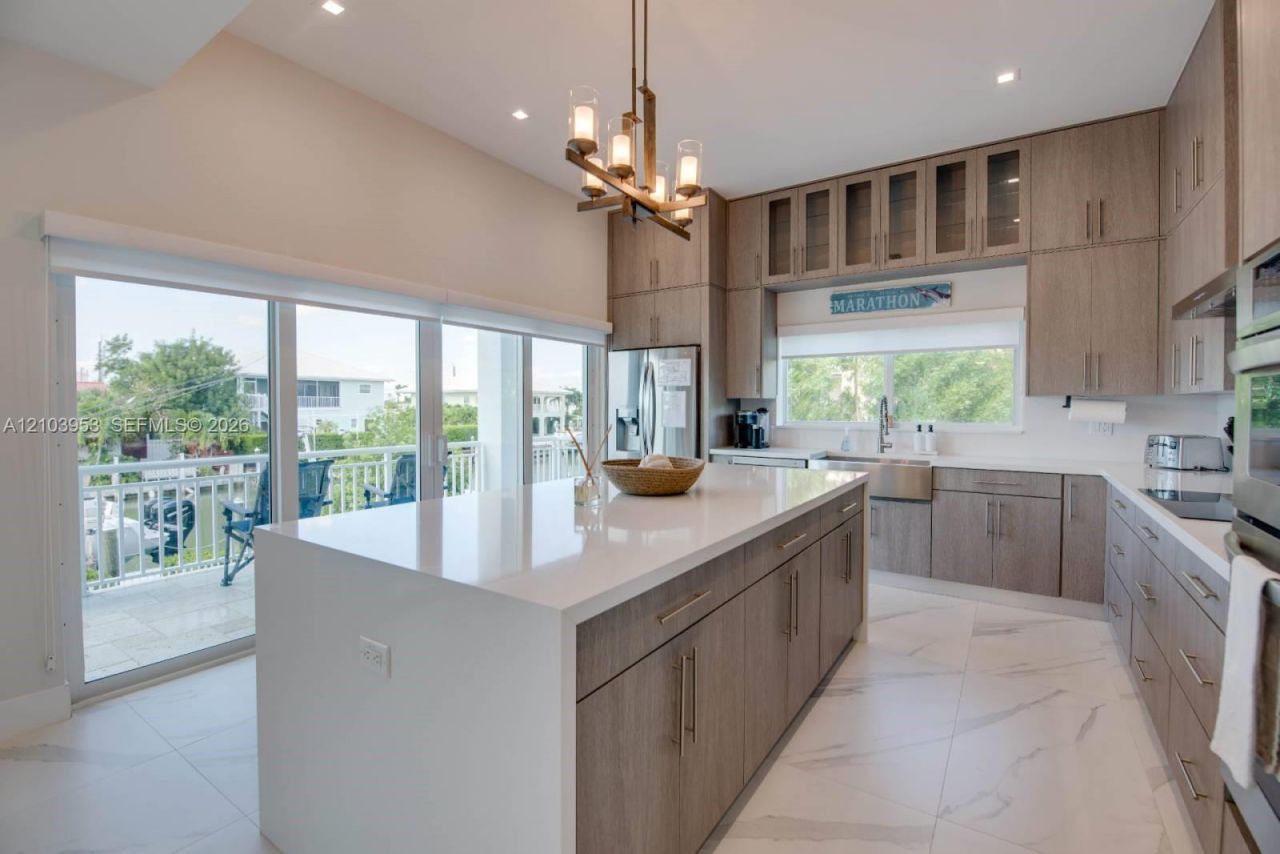 233 Sombrero Beach Rd , Marathon, FL 33050 Photo