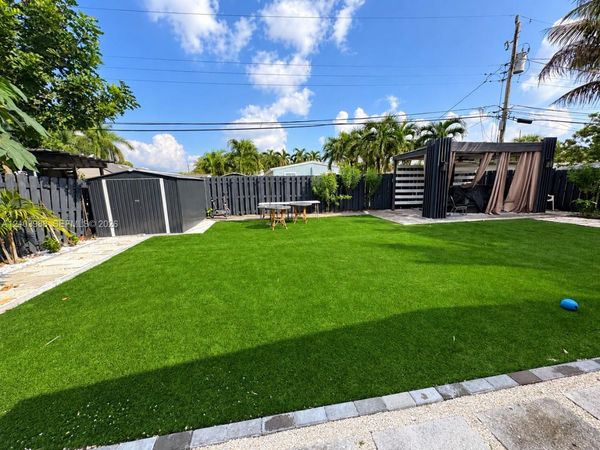 6115 Southgate Blvd , Margate, FL 33068
