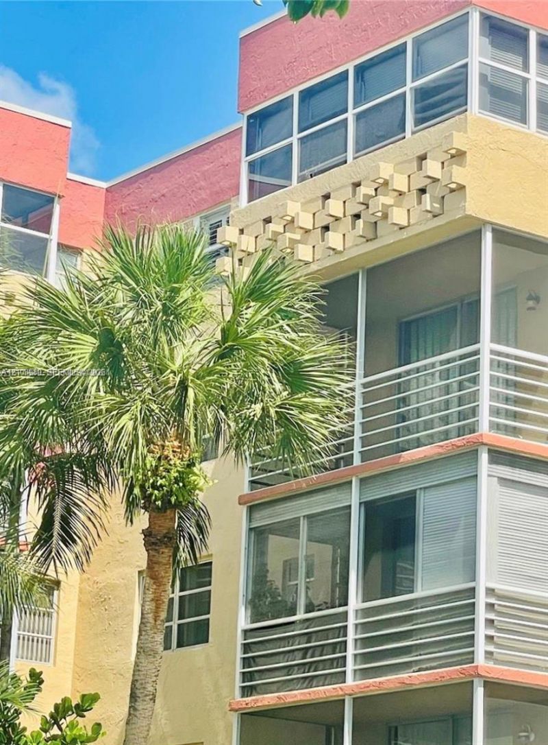 410 NW 68th Ave, Unit 411, Plantation, FL 33317 Photo