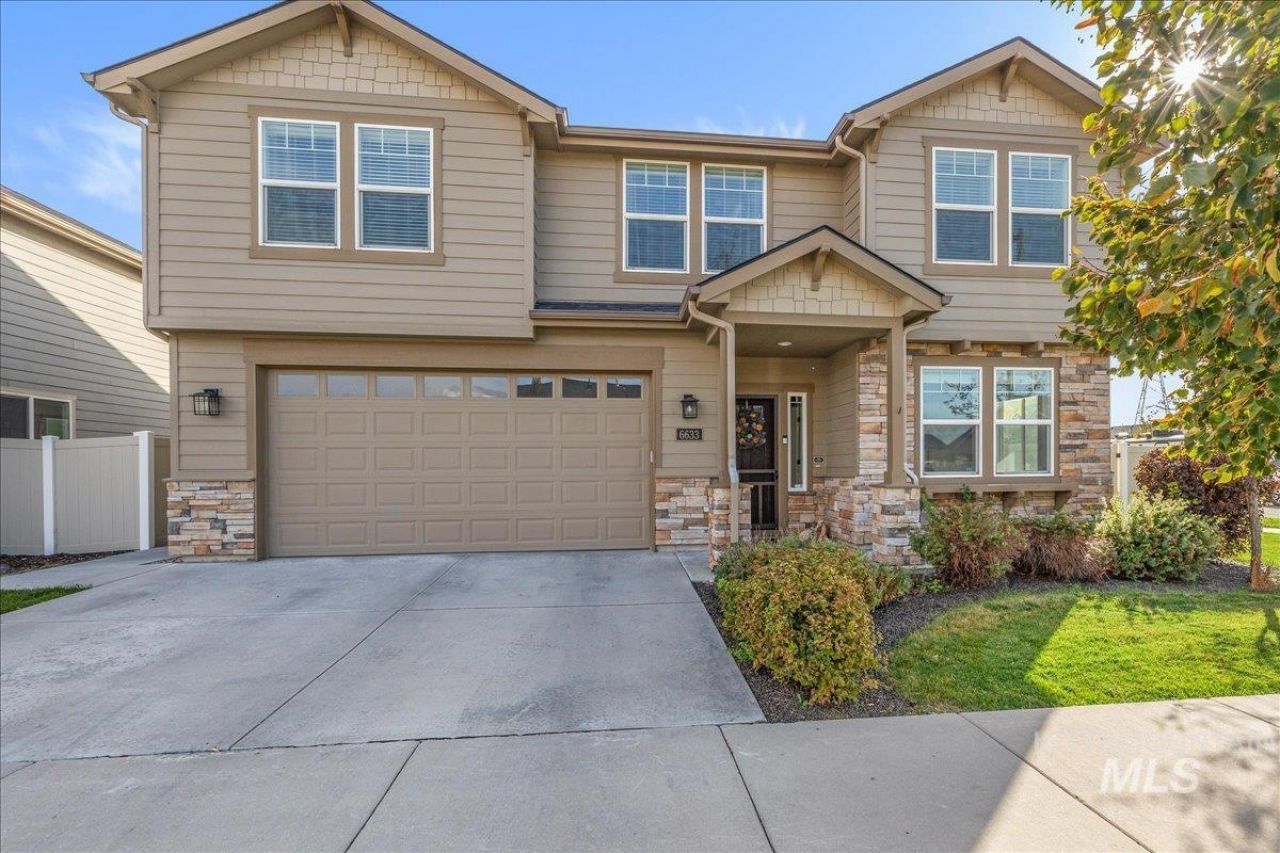 6633 Black Gold Street, Boise, ID 83716 Main Photo