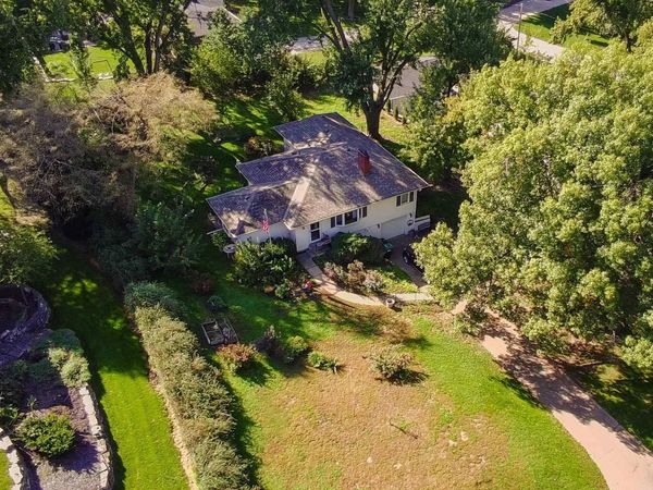 7833 Jackson Street, Omaha, NE 68114