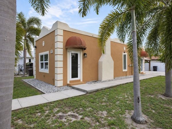 4601 GARDEN Avenue, West Palm Beach, FL 33405